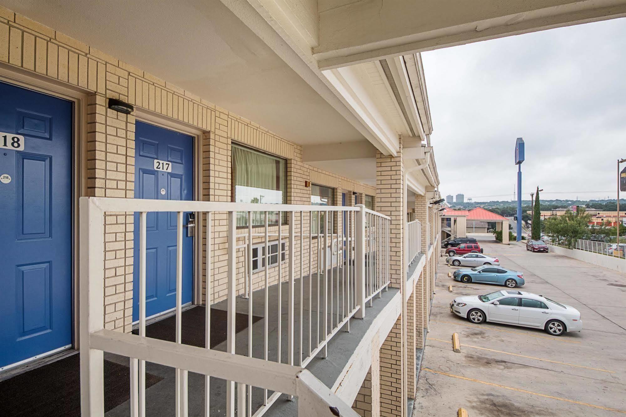 Motel 6-San Antonio, Tx - Fiesta Trails Exterior foto